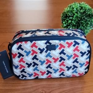 TOMMY HILFIGER Erin II Large Double Zip Case